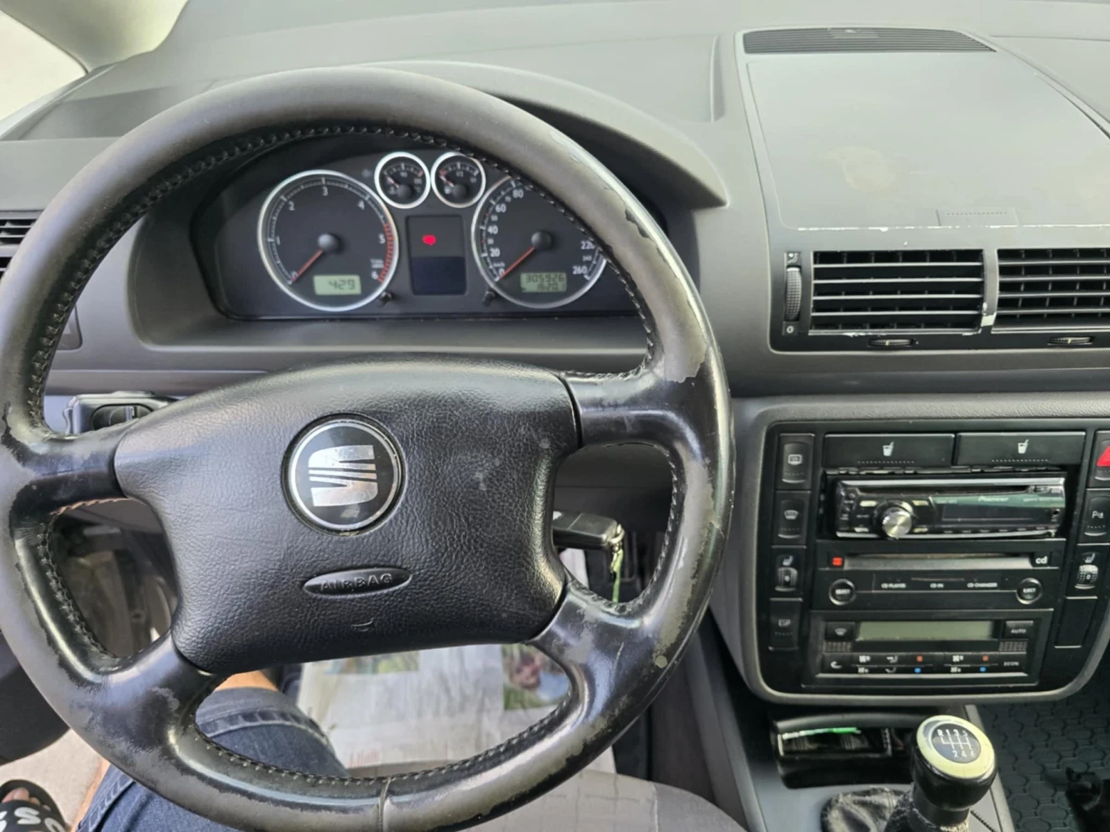 Seat Alhambra  - изображение 8