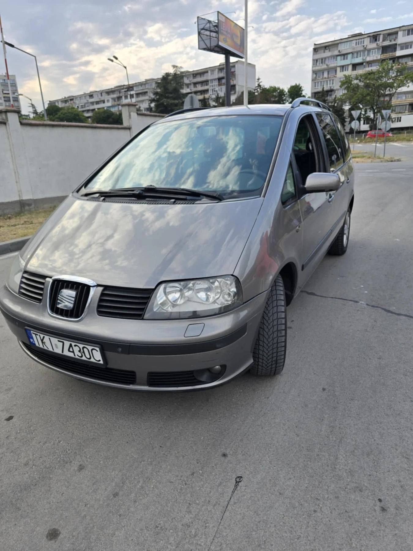 Seat Alhambra  - изображение 2
