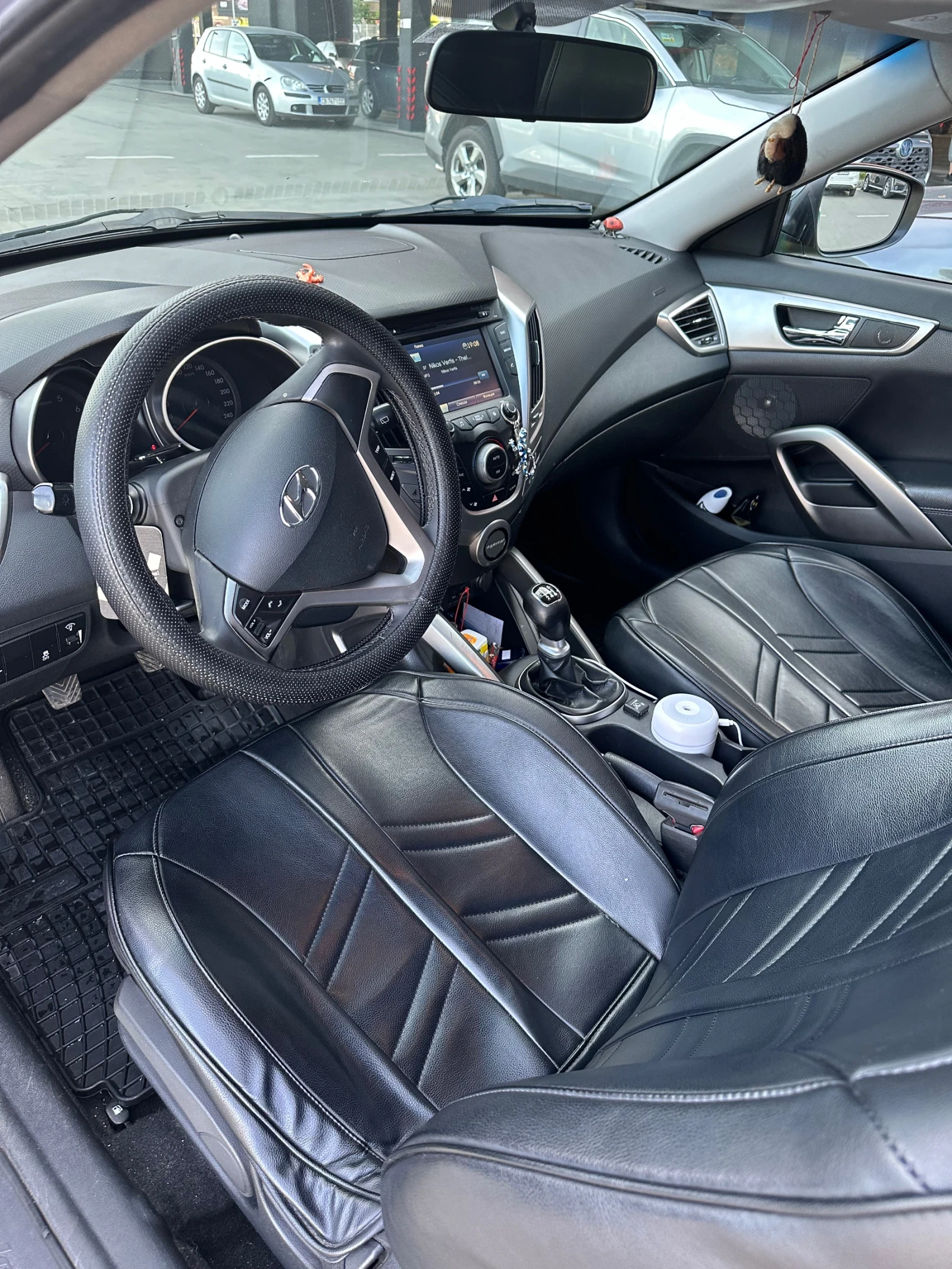 Hyundai Veloster   - изображение 7