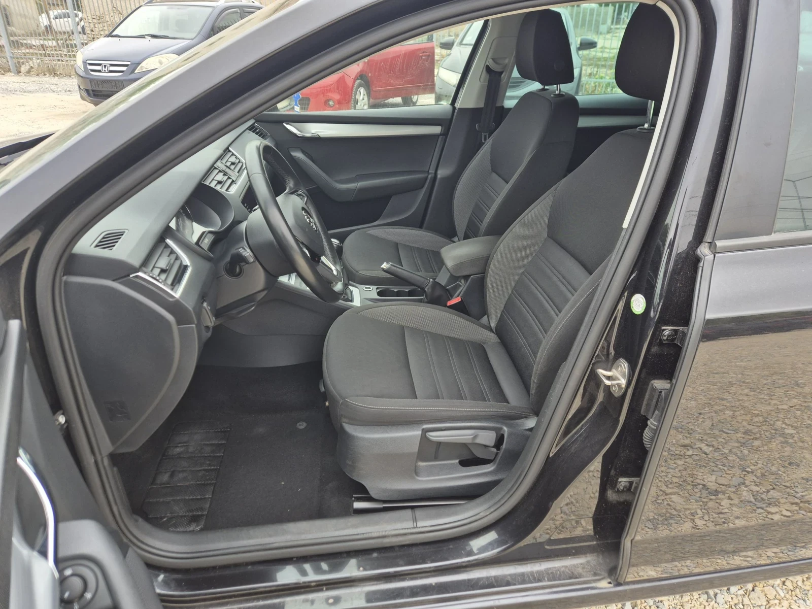 Skoda Octavia 1.4TSI NAVI KAMERA - изображение 6