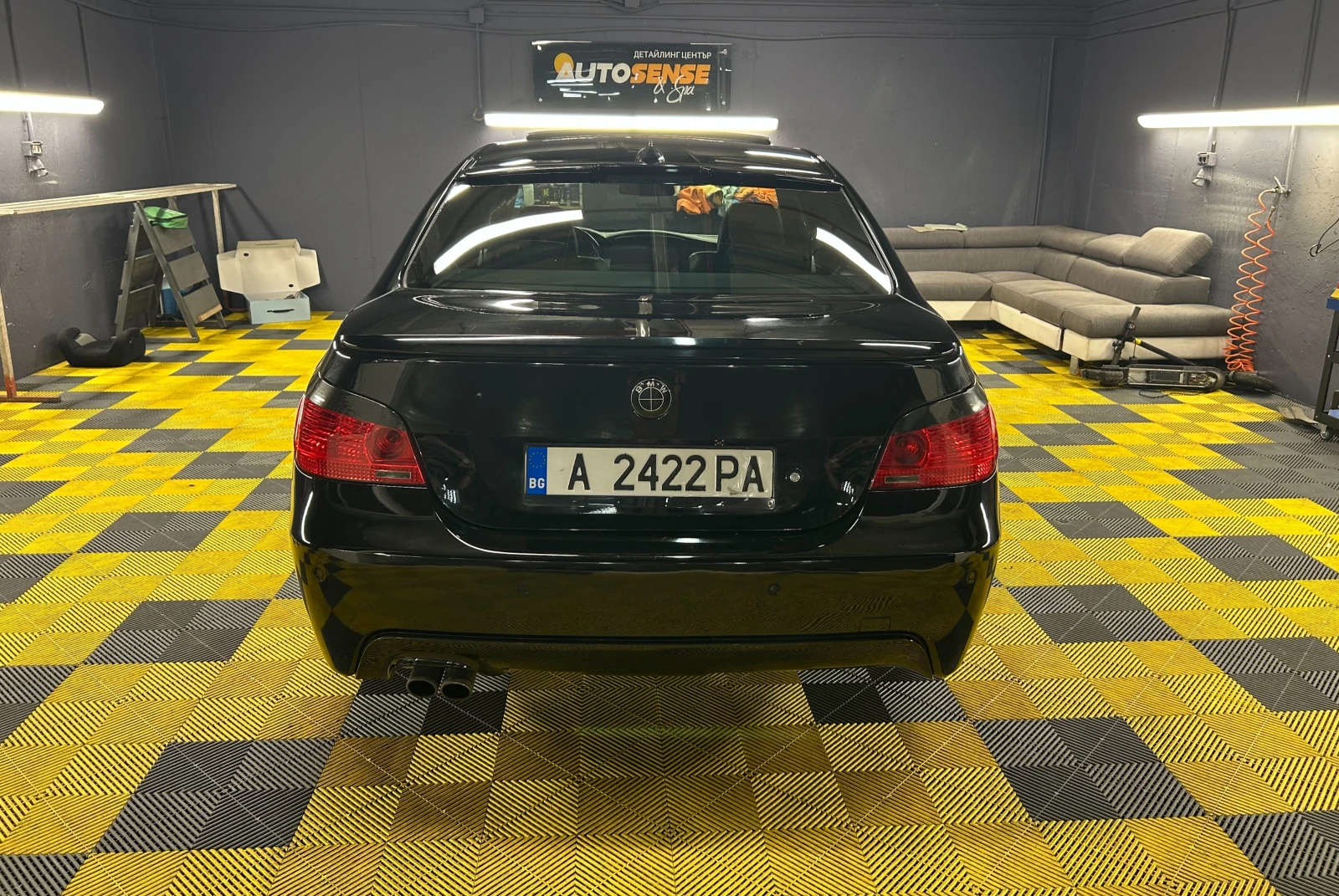 BMW 523 M Sport Paket | Shadow Line | Custom Navi - изображение 8