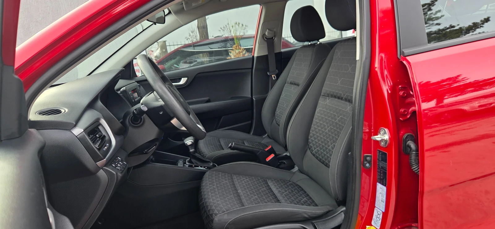 Kia Rio БЕНЗИН АВТОМАТИК  82 ХИЛ.КМ. - изображение 8