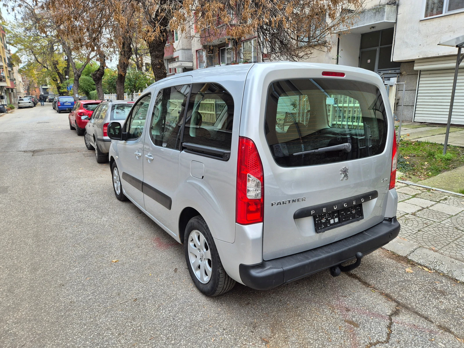 Peugeot Partner 1.6i Webasto, снимка 4 - Автомобили и джипове - 53631678