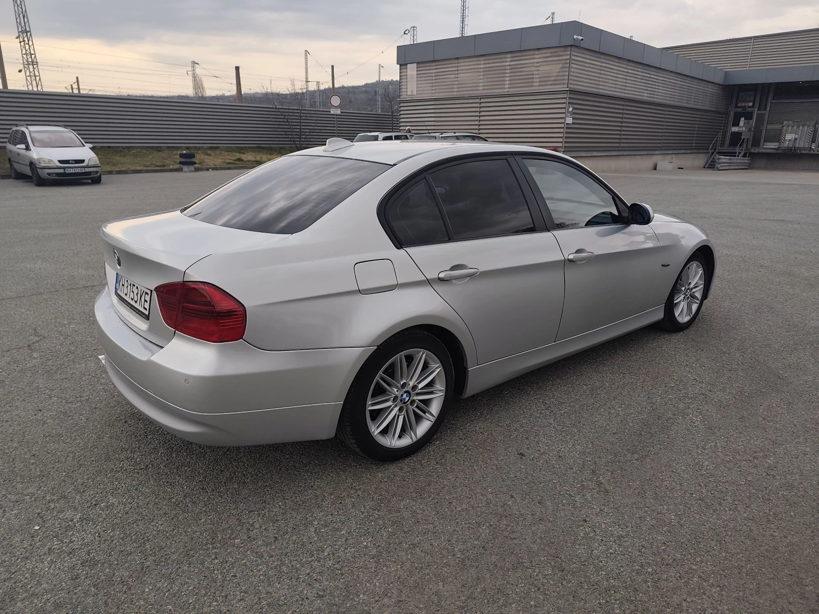 BMW 320 M47 Automatic 163+ , снимка 3 - Автомобили и джипове - 53879956