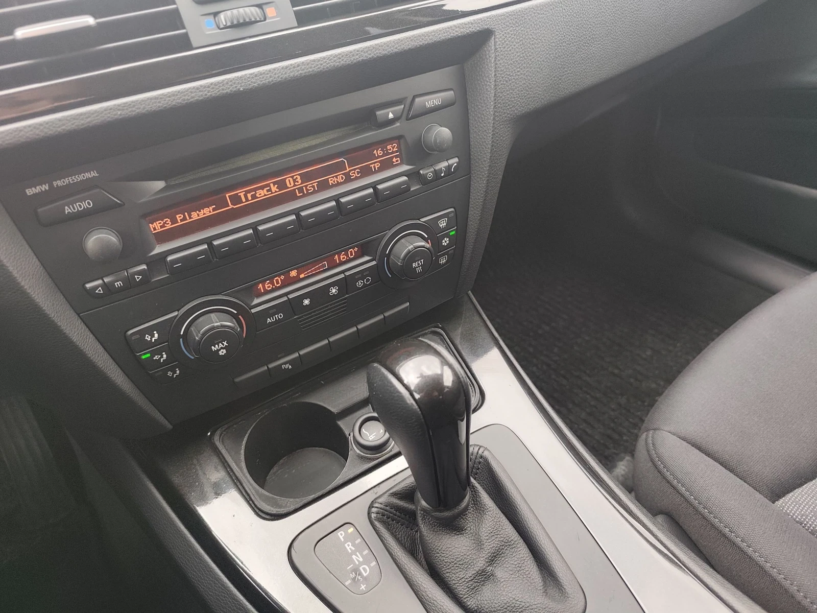 BMW 320 M47 Automatic 163+ , снимка 10 - Автомобили и джипове - 53879956