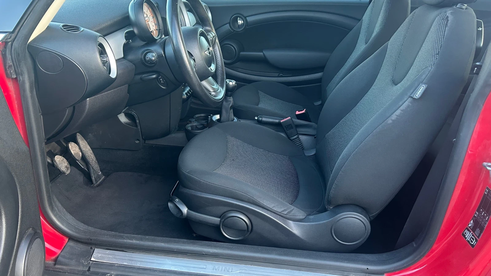 Mini One 1, 6i 75k.c.  Швейцария, снимка 11 - Автомобили и джипове - 54149187