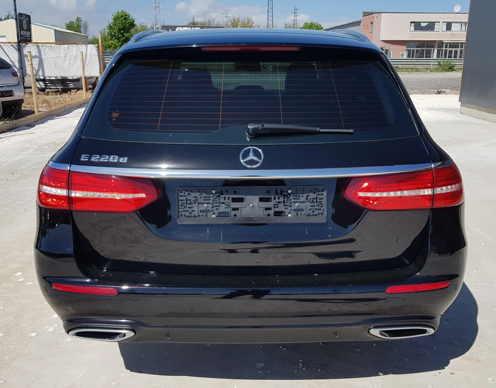Mercedes-Benz E 220 D FACELIFT /09/2019 г. ЛИЗИНГ, снимка 6 - Автомобили и джипове - 54330618