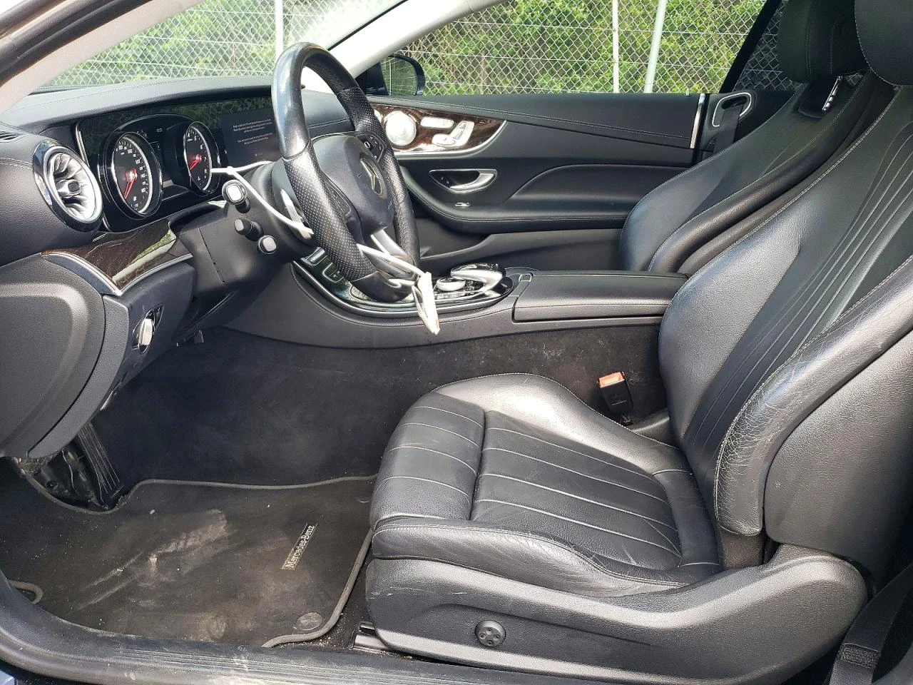 Mercedes-Benz E 400 4MATIC AMG PKG| BURMESTER| MULTIBEAM| ПОДГРЕВ, снимка 7 - Автомобили и джипове - 54381027