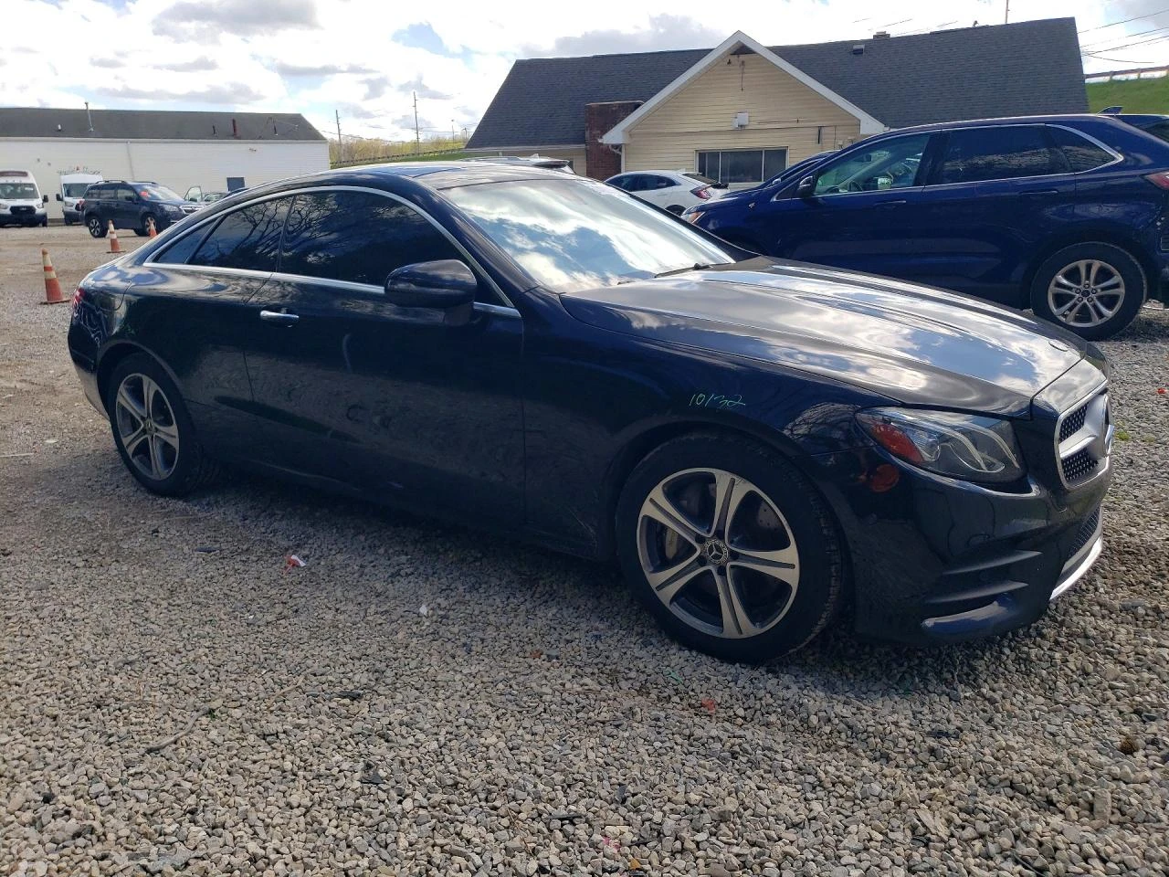 Mercedes-Benz E 400 4MATIC AMG PKG| BURMESTER| MULTIBEAM| ПОДГРЕВ, снимка 3 - Автомобили и джипове - 54381027