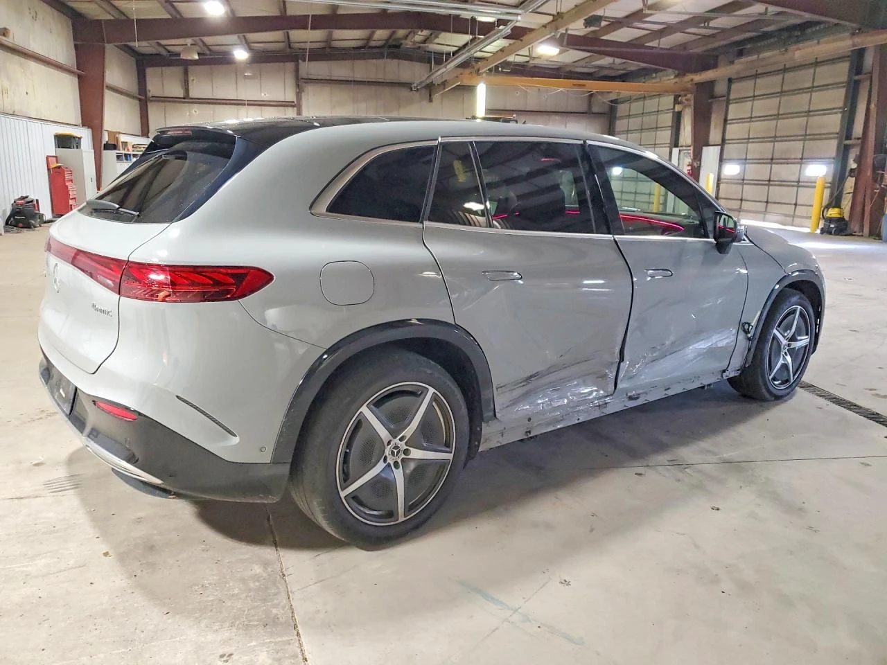 Mercedes-Benz EQS SUV 450 4MATIC AMG PKG | Mobile.bg � ����������� 3