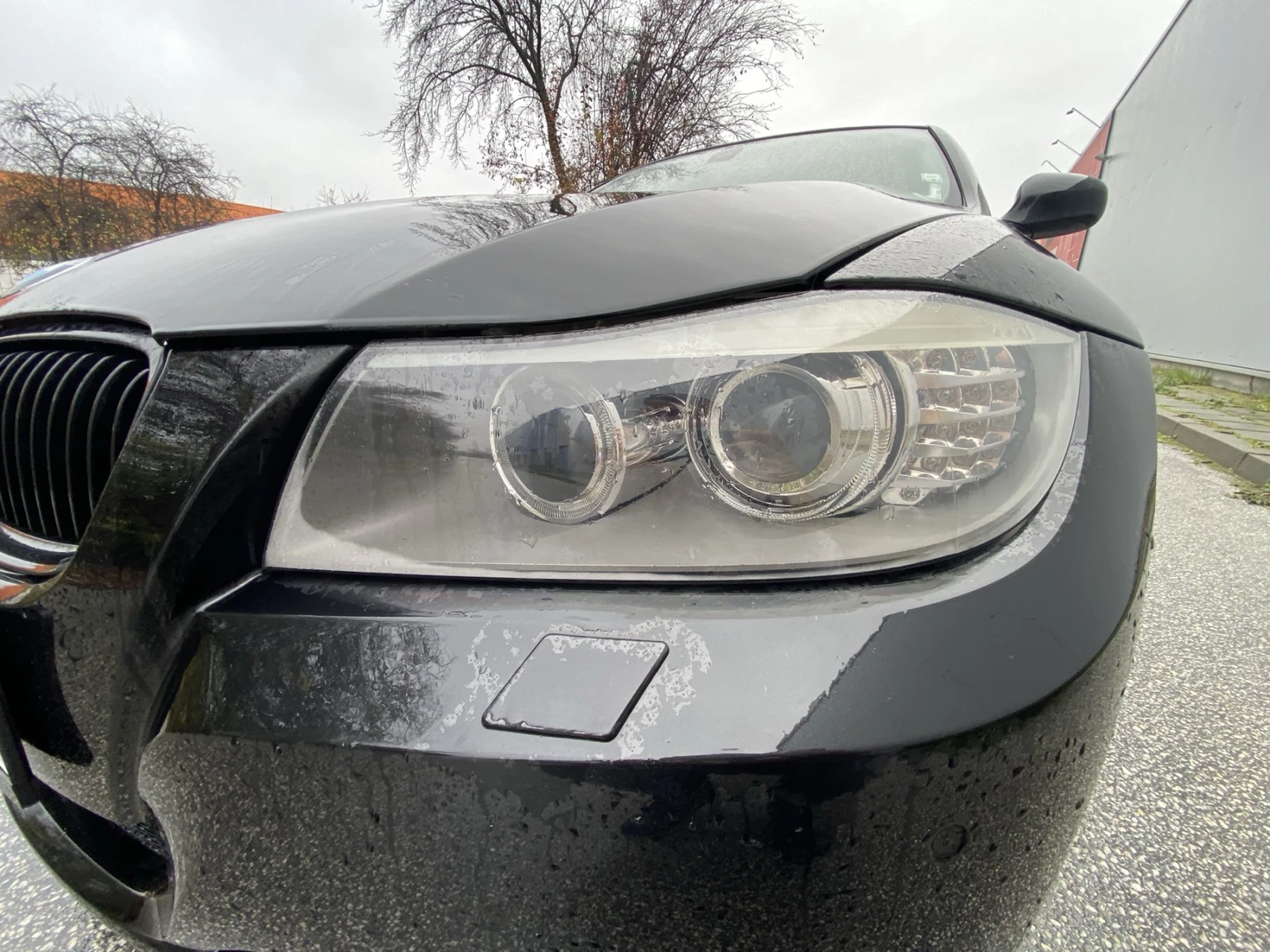 BMW 320 2.0iLCI, снимка 4 - Автомобили и джипове - 54556368