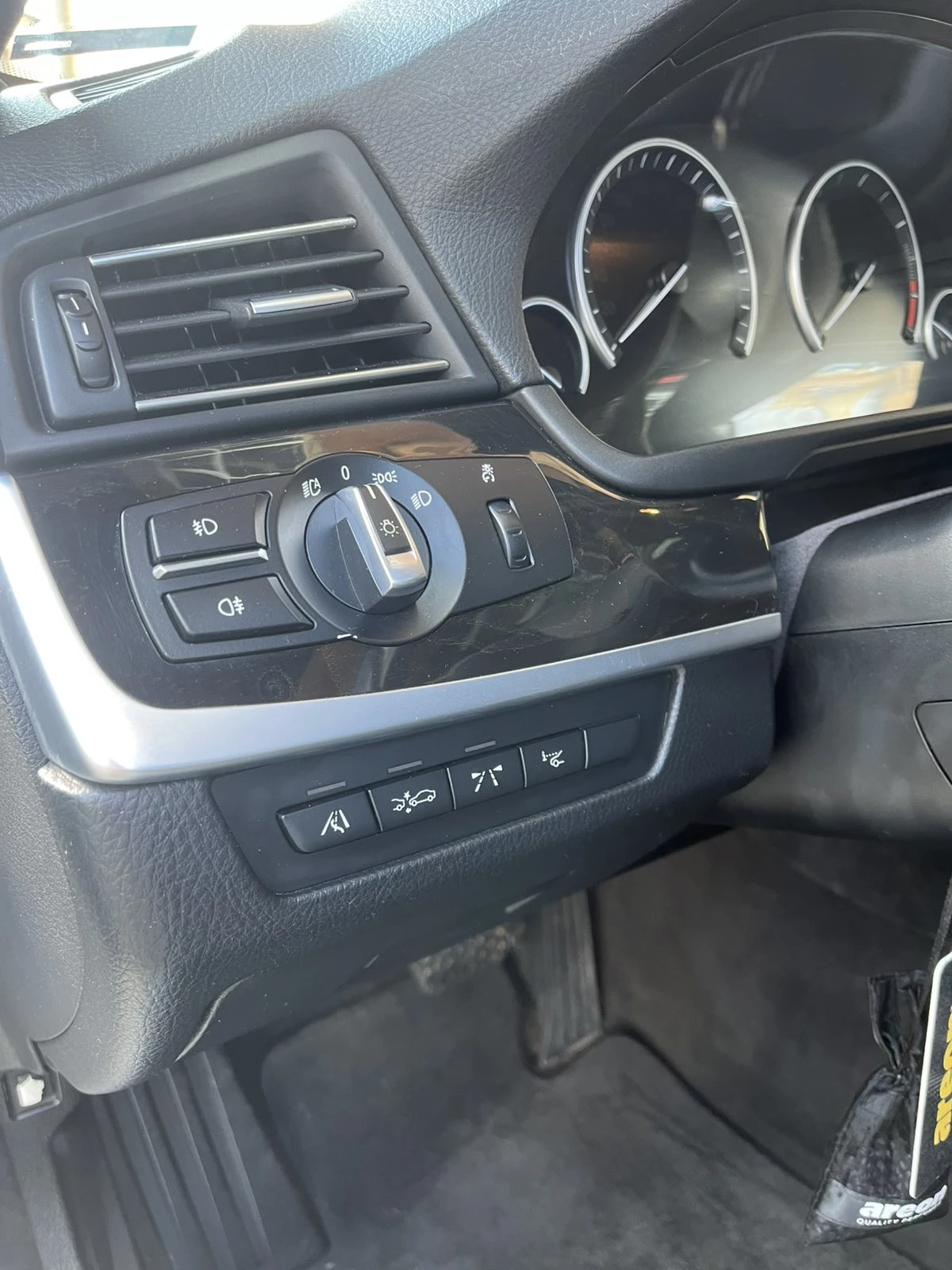 BMW 530 COMFORT/PANO/HEAD-UP/SOFTCLOSE/KEYLESS/DISTRONIC, снимка 9 - Автомобили и джипове - 54741246