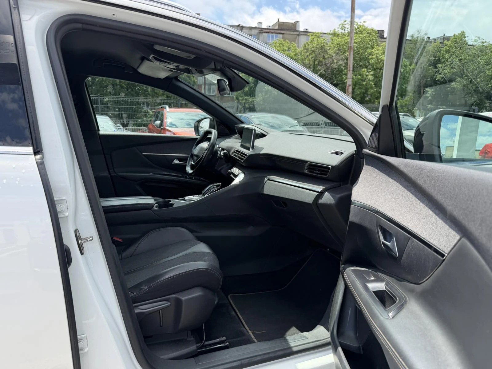 Peugeot 3008 2.0HDi/180k.c./Auto | Mobile.bg � ����������� 11