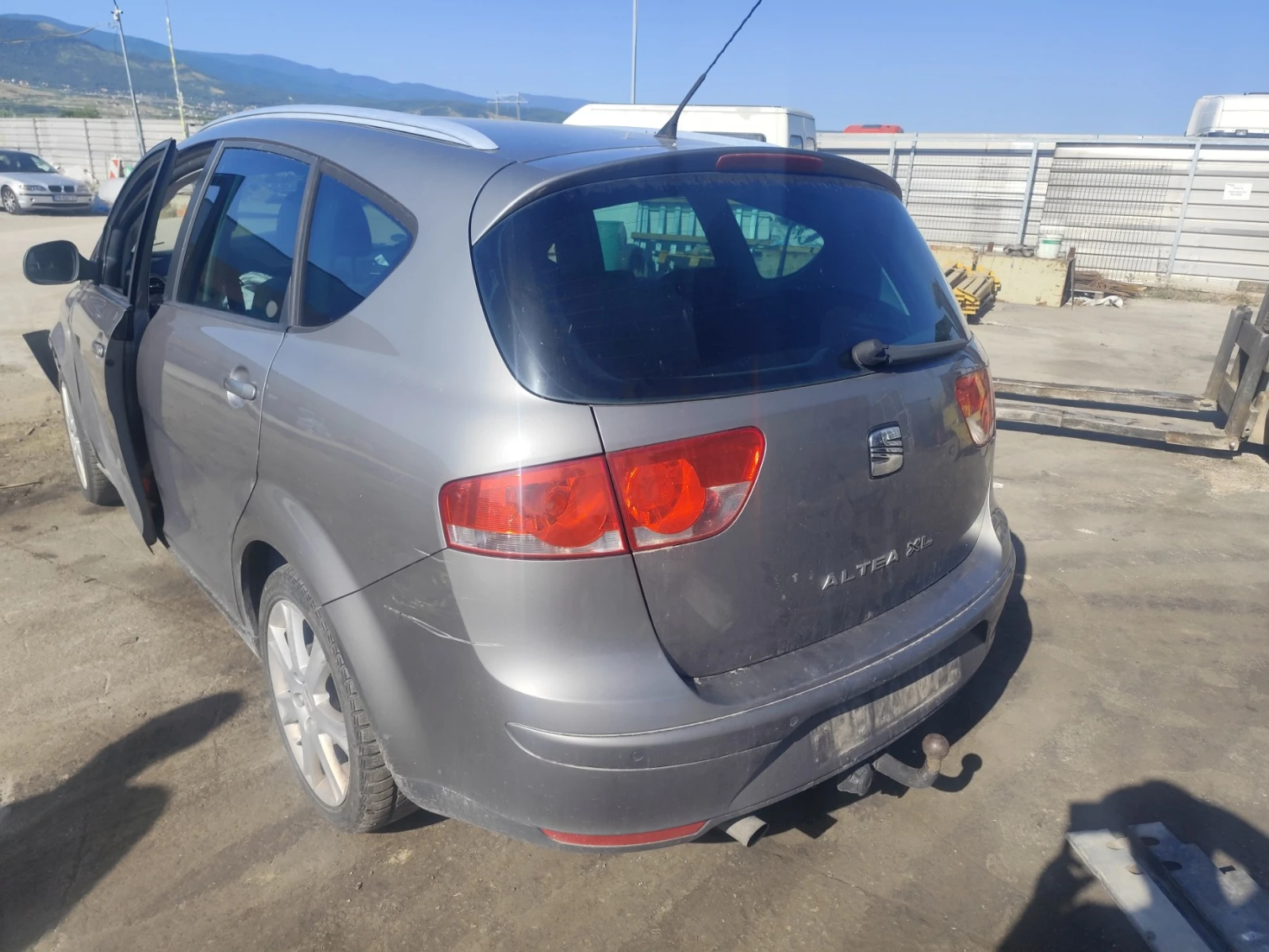 Seat Altea XL - 1.9TDI, снимка 2 - Автомобили и джипове - 55084133
