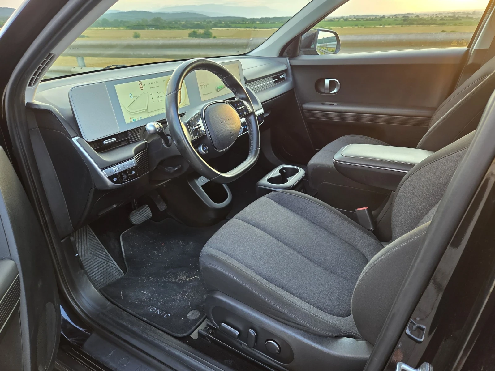 Hyundai Ioniq 5, снимка 10 - Автомобили и джипове - 55105969