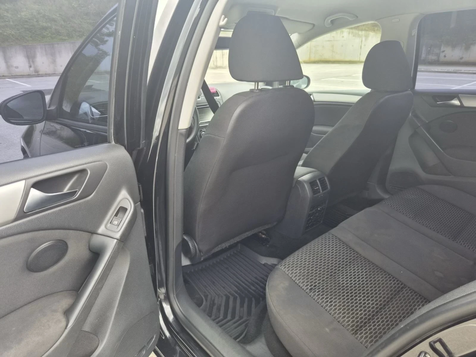 VW Golf, снимка 11 - Автомобили и джипове - 55158714