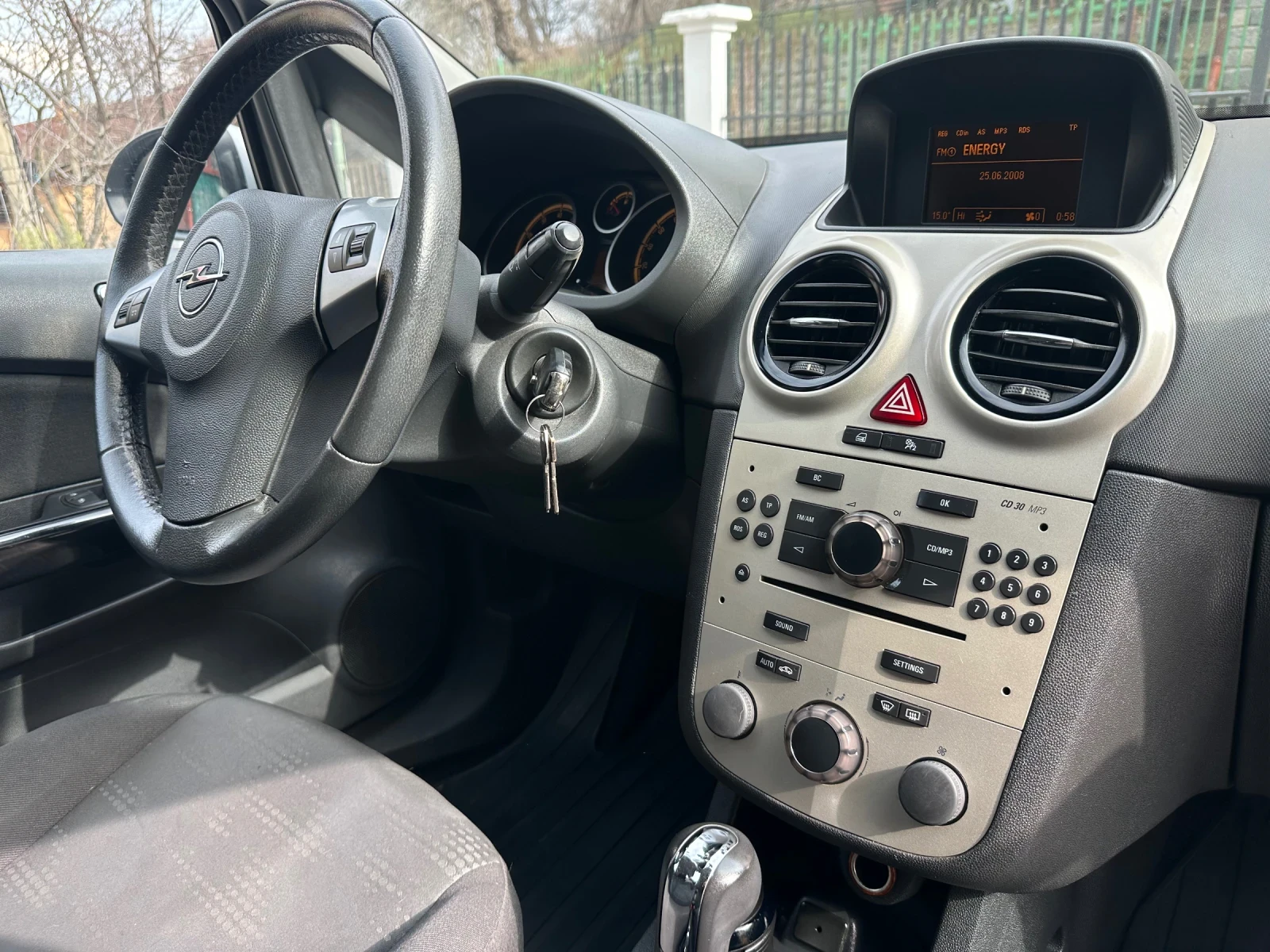 Opel Corsa, снимка 13 - Автомобили и джипове - 55438544
