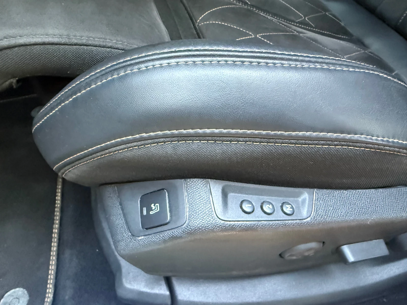 Peugeot 5008 2.0HDI GT, снимка 15 - Автомобили и джипове - 55617636