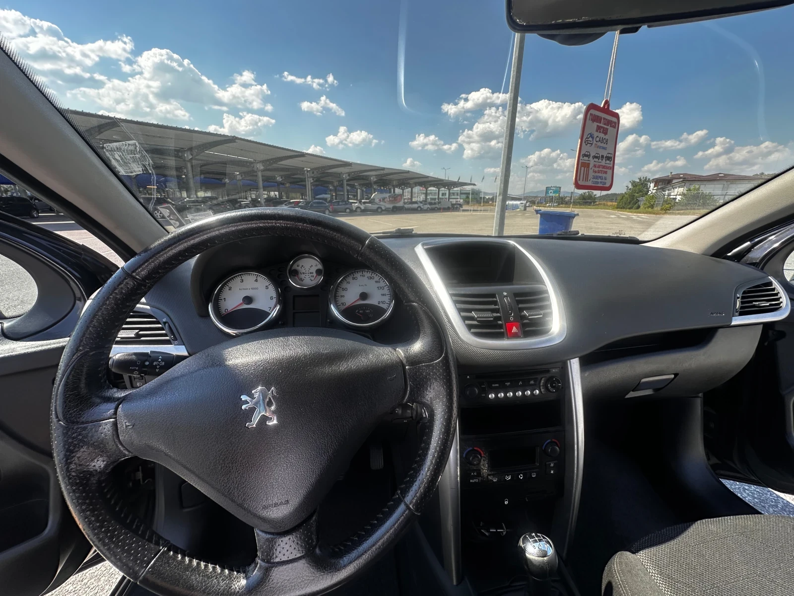 Peugeot 207 1, 4 vti, снимка 9 - Автомобили и джипове - 55619309