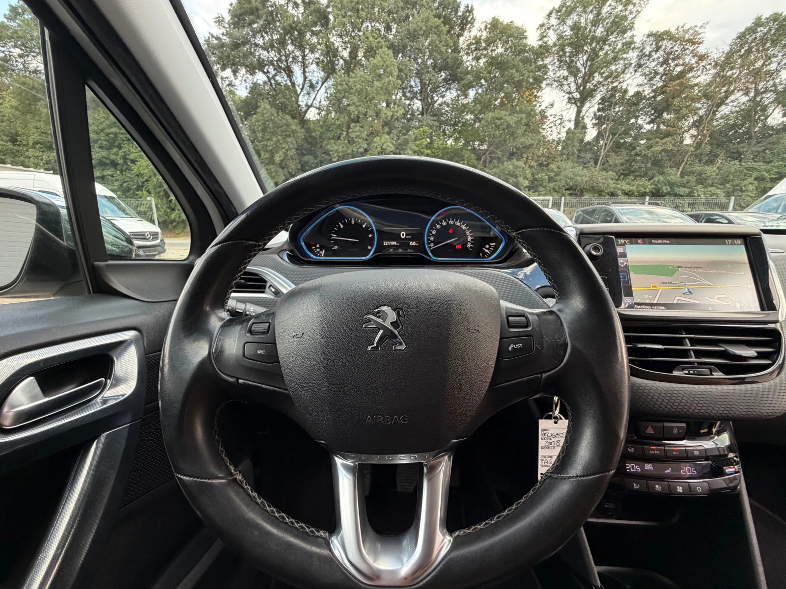 Peugeot 2008 1.6HDI* 99ks* TOP* KLIMA* EVRO6 | Mobile.bg � ����������� 13
