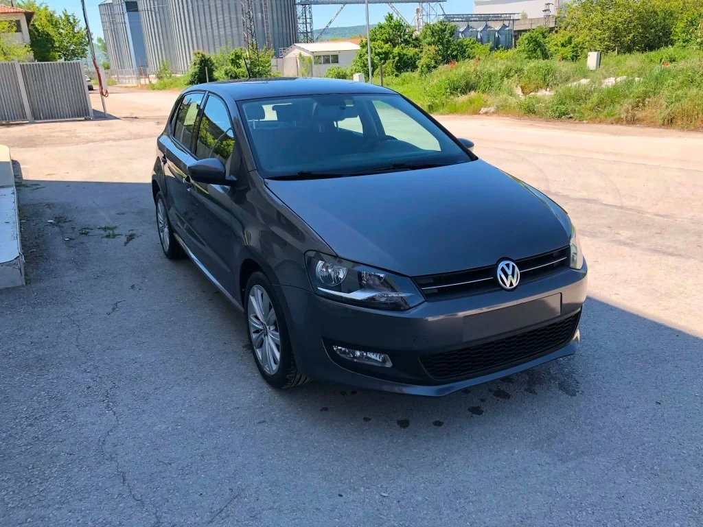 VW Polo, снимка 2 - Автомобили и джипове - 55875691