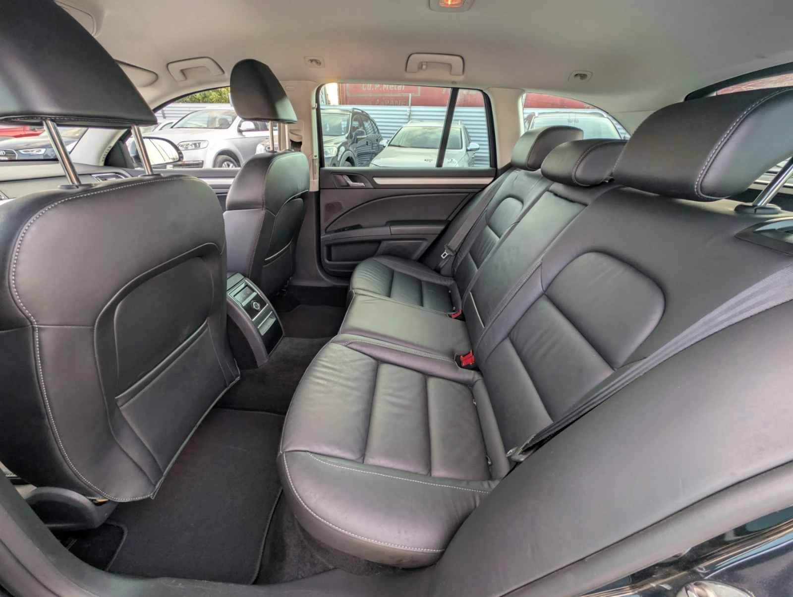 Skoda Superb 2.0TDI 170к.с FULL FULL FULL, снимка 14 - Автомобили и джипове - 56163389