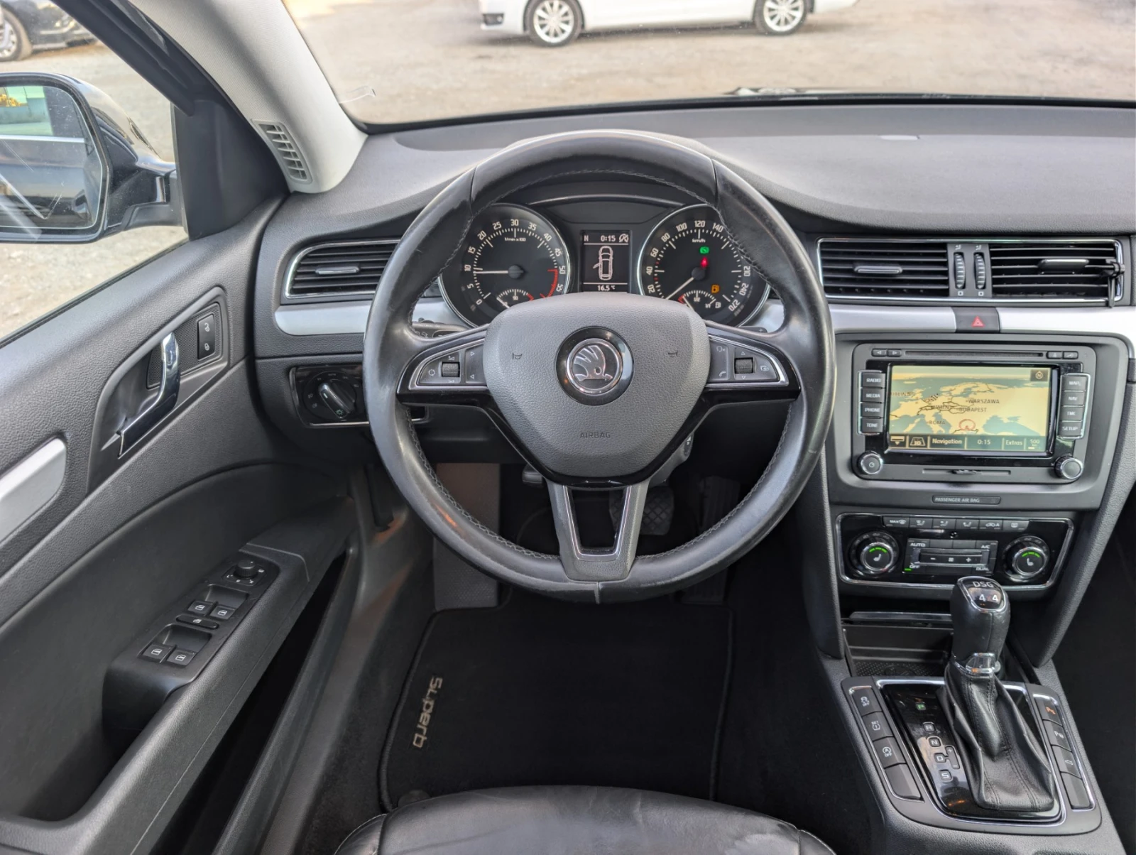 Skoda Superb 2.0TDI 170к.с FULL FULL FULL, снимка 9 - Автомобили и джипове - 56163389