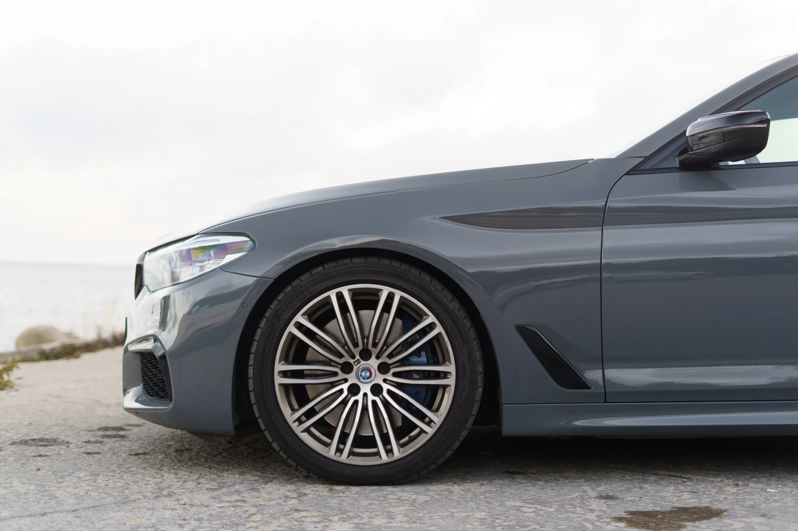 BMW 550 BMW M550i xDrive | Bowers & Wilkins | ����� | HUD | Mobile.bg � ����������� 3