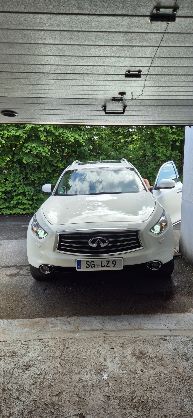 Infiniti QX70 3.7, снимка 1 - Автомобили и джипове - 47074511