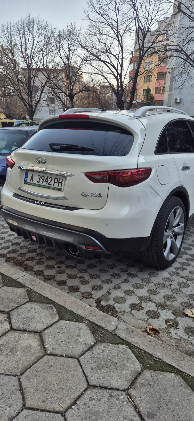 Infiniti QX70 3.7, снимка 4 - Автомобили и джипове - 48143293