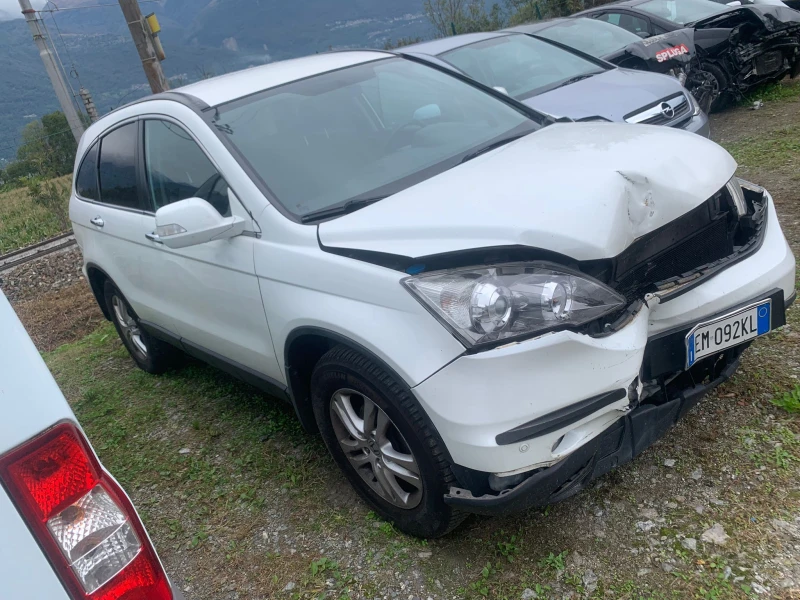 Honda Cr-v 2.2 i-DTEC, снимка 2 - Автомобили и джипове - 47512627