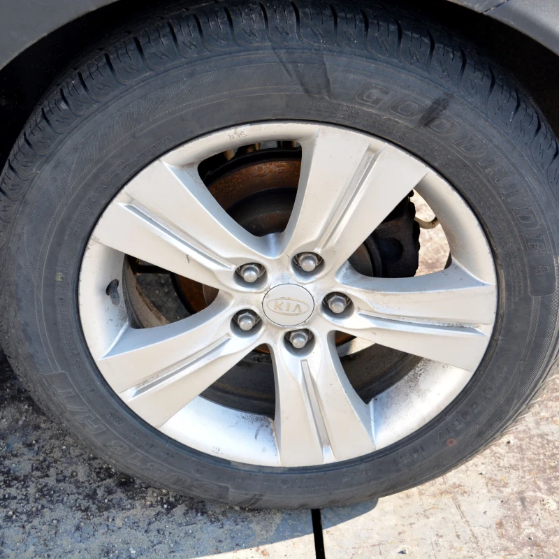 Kia Sportage 2.0 CVVT, снимка 7 - Автомобили и джипове - 49581055