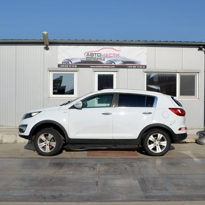 Kia Sportage 2.0 CVVT, снимка 2 - Автомобили и джипове - 49581055