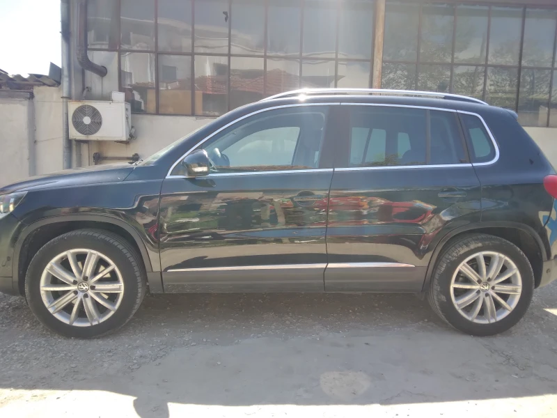 VW Tiguan, снимка 3 - Автомобили и джипове - 52477819