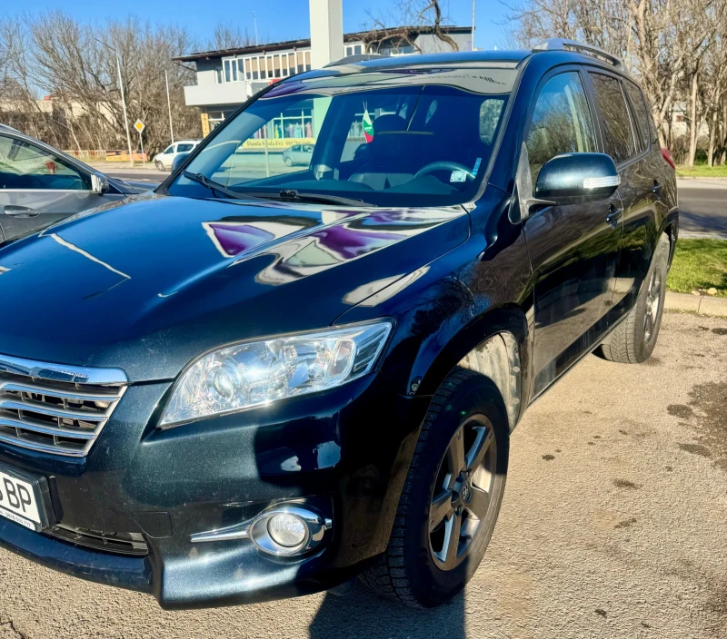 Toyota Rav4 2.2 D-4D, снимка 2 - Автомобили и джипове - 52263316
