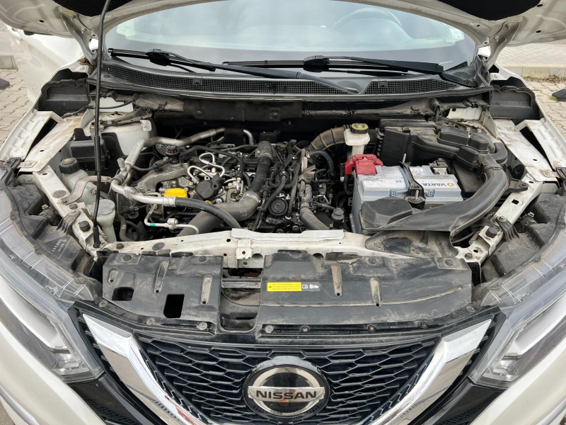 Nissan Qashqai, снимка 14 - Автомобили и джипове - 53469689