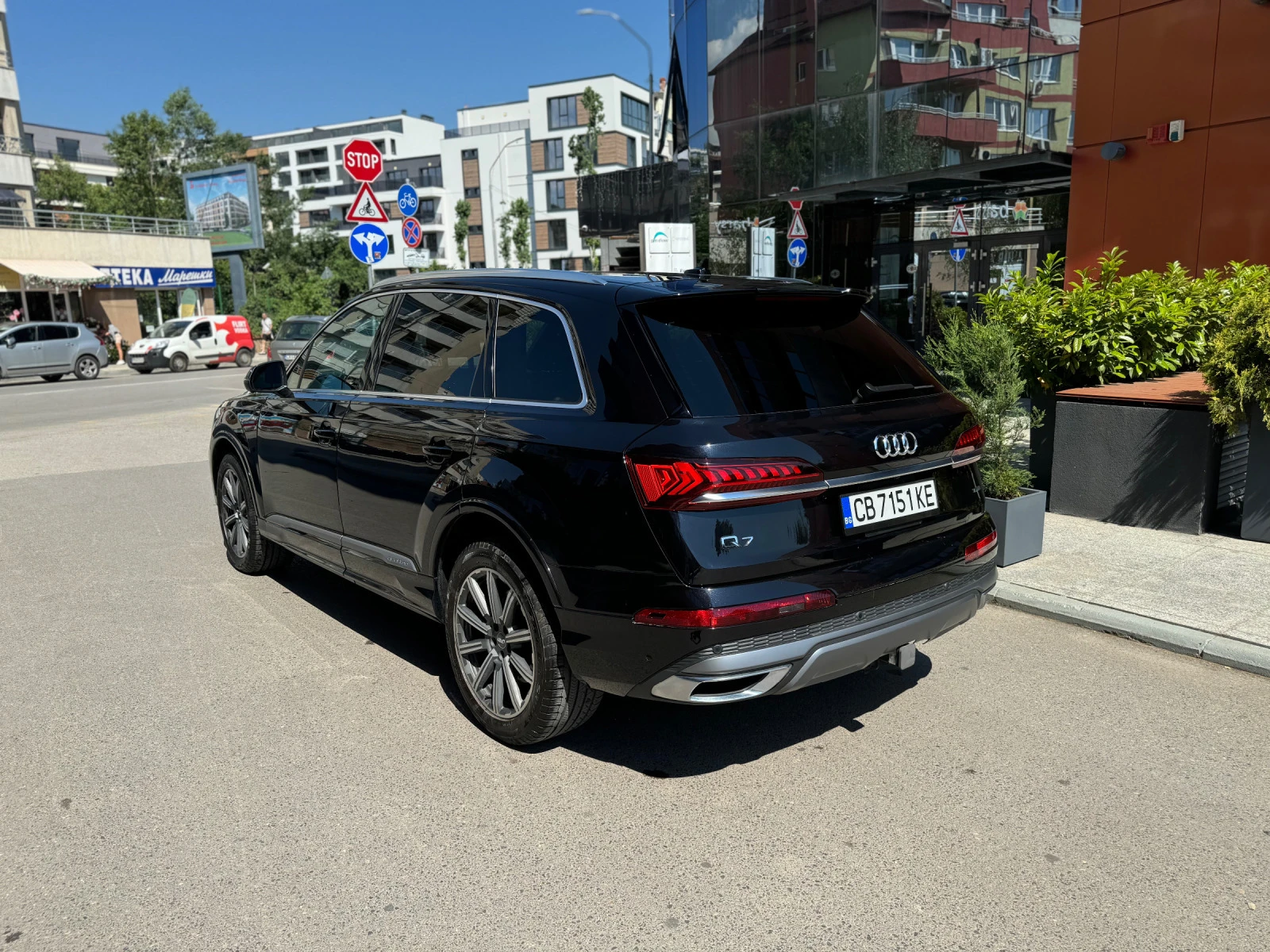 Audi Q7 5.5 TFSI S-line - изображение 5