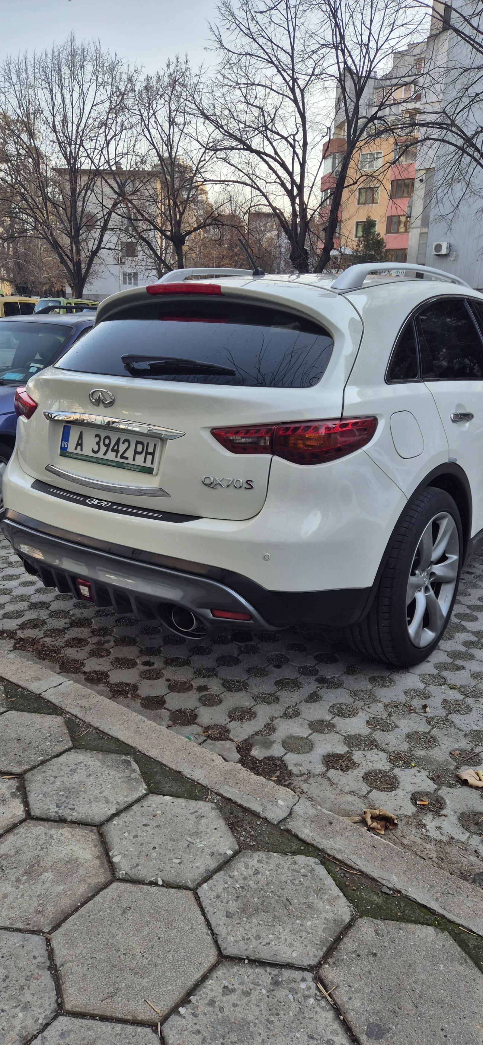 Infiniti QX70 3.7 - изображение 4