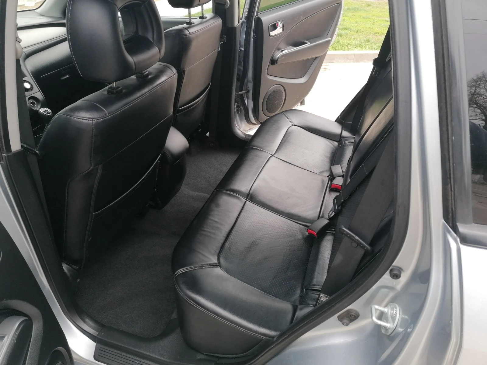 Mitsubishi Outlander 2.4 AWD Шейцария | Mobile.bg — изображение 16