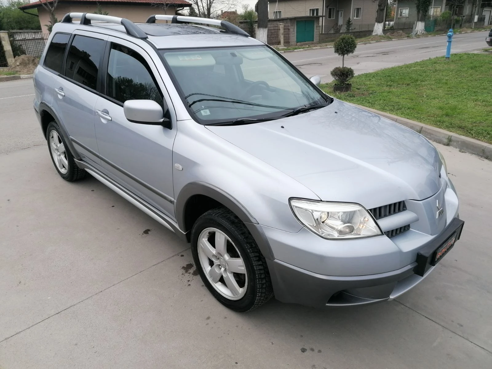 Mitsubishi Outlander 2.4 AWD Шейцария - изображение 2