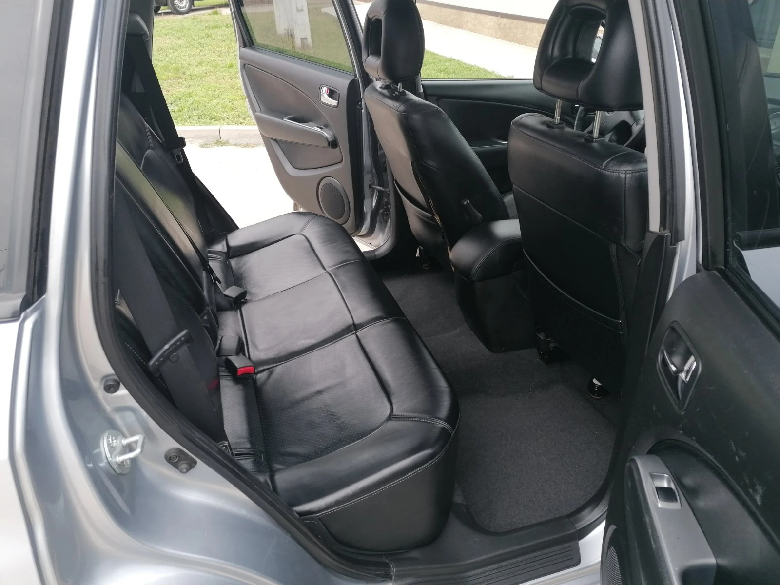 Mitsubishi Outlander 2.4 AWD Шейцария | Mobile.bg — изображение 15