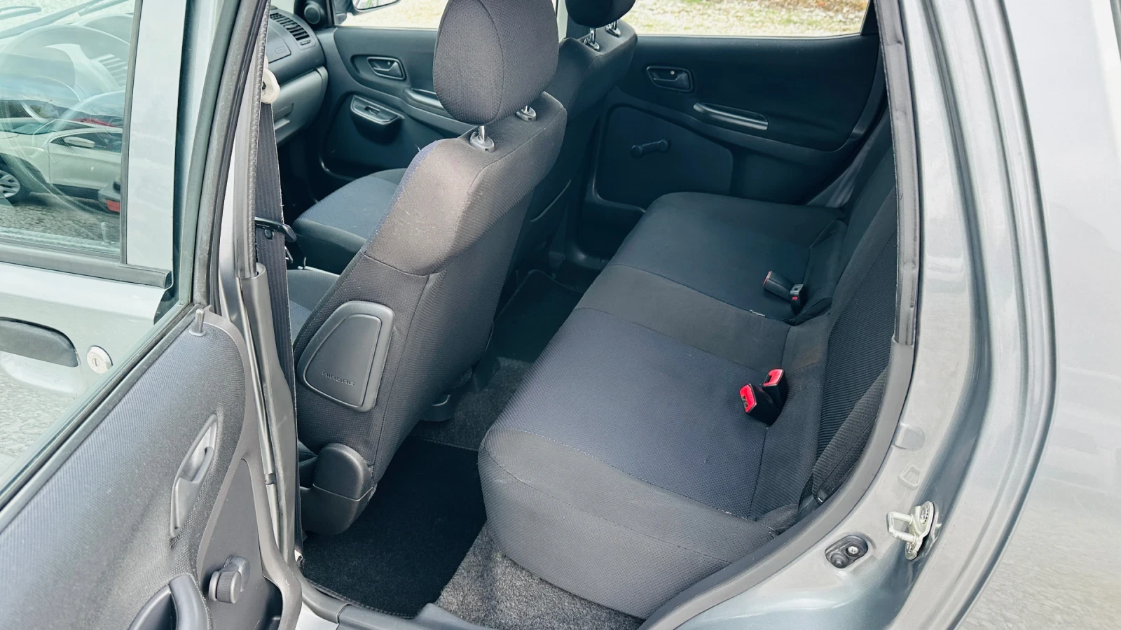 Suzuki Ignis 1.5i 99kc 44- -   | Mobile.bg   11