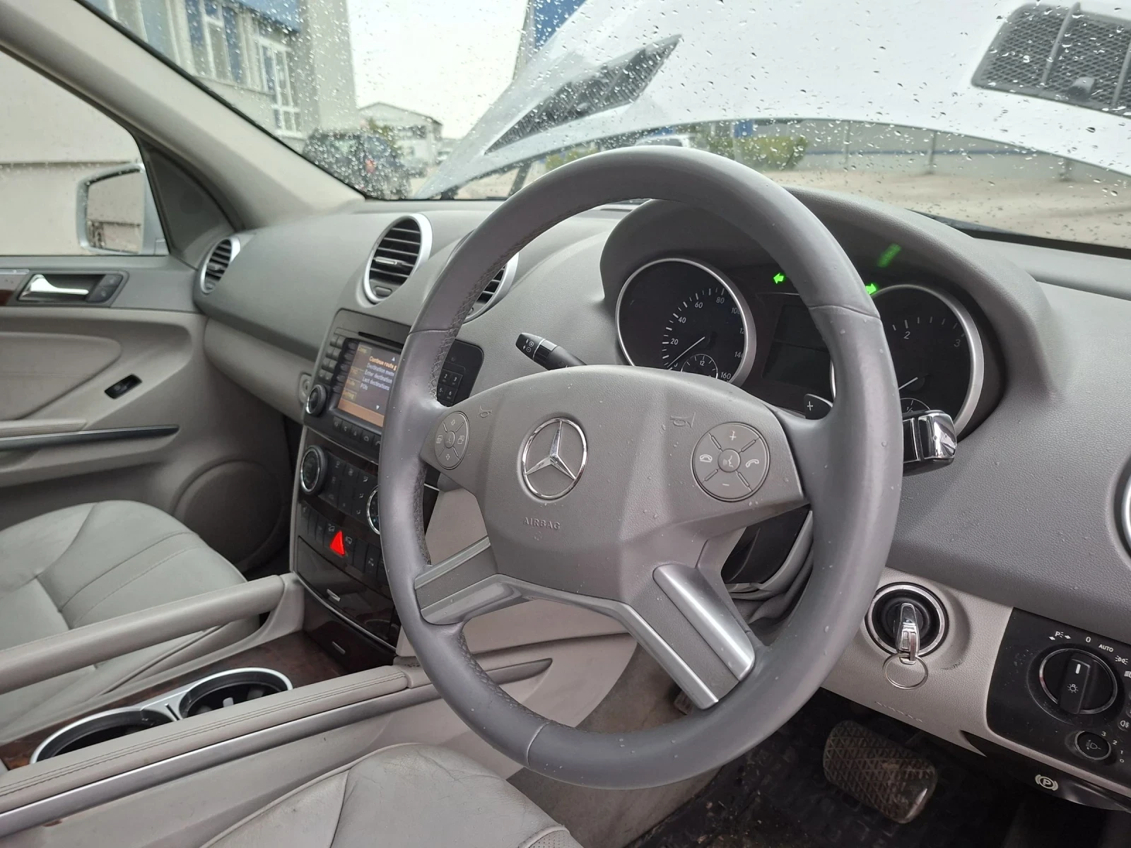 Mercedes-Benz ML НА ЧАСТИ/ФЕЙСЛИФТ, снимка 17 - Автомобили и джипове - 54220700
