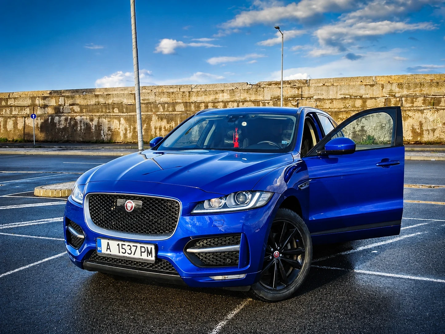 Jaguar F-PACE