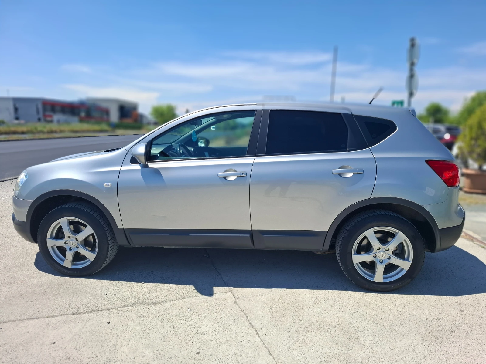 Nissan Qashqai 1, 6i , снимка 2 - Автомобили и джипове - 54562730