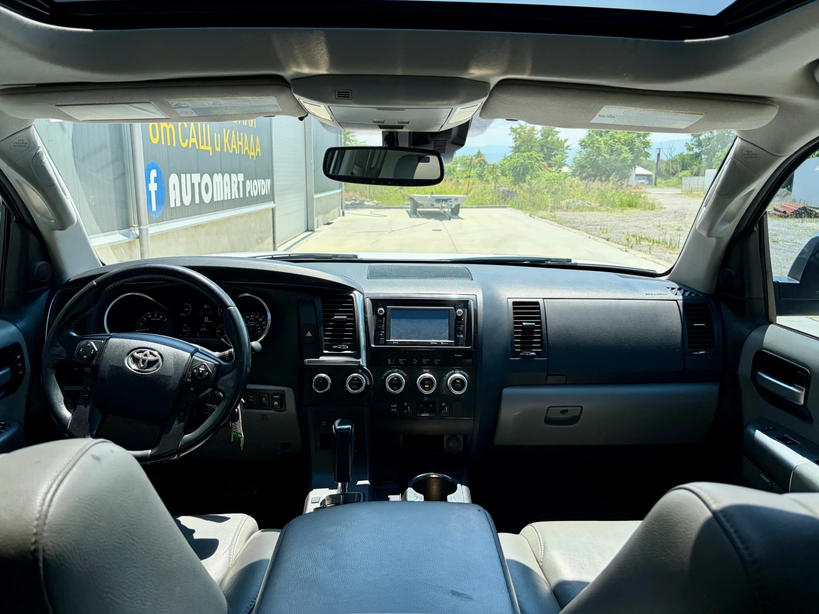 Toyota Sequoia 5.7 Limited Facelift, снимка 11 - Автомобили и джипове - 55316960