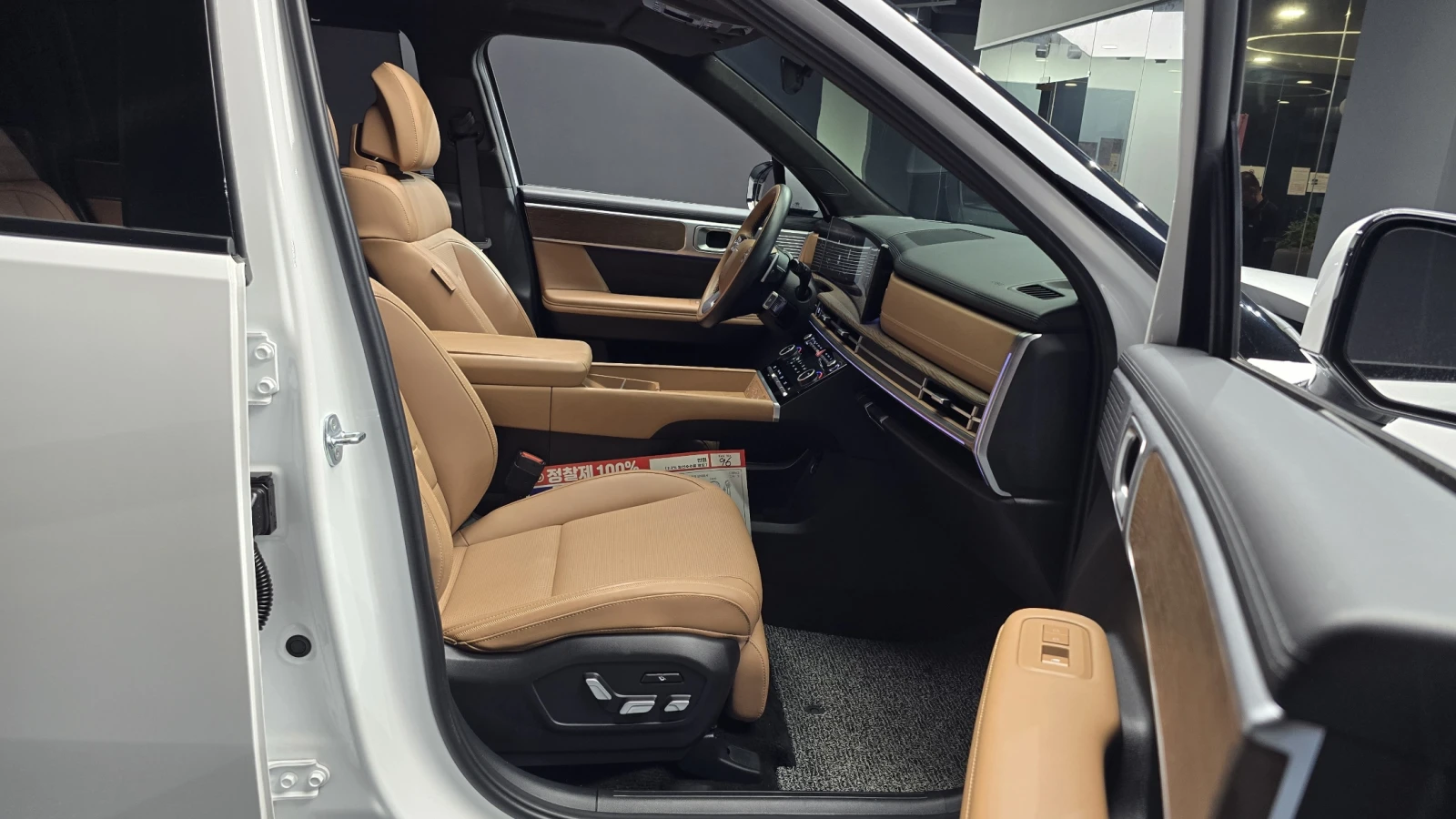 Hyundai Santa fe 1.6 HEV Calligraphy* BLIND SPOT* HUD* КРАЙНА ЦЕНА, снимка 11 - Автомобили и джипове - 55334919