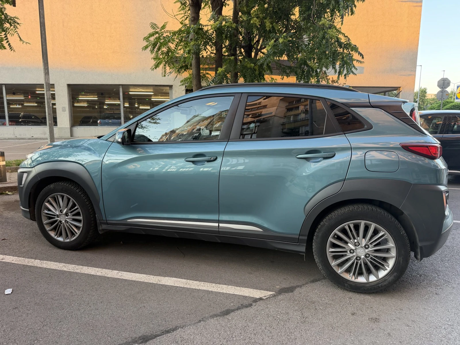 Hyundai Kona