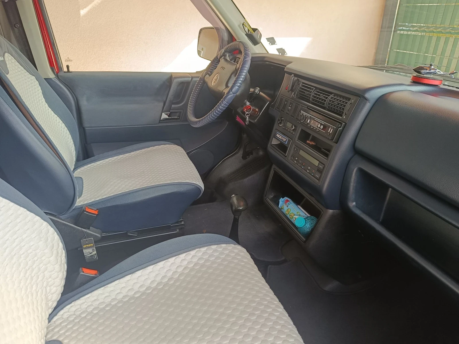 VW Caravelle, снимка 5 - Бусове и автобуси - 56712181
