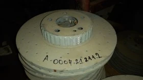 Нови оригинални части за Мерцедес 205, 2013. При покупка на едро ликвид.цени!!!, снимка 10